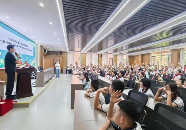 双悦网 开学第一课火爆校园，40份绿书签送不停，你家孩子拿到了吗？